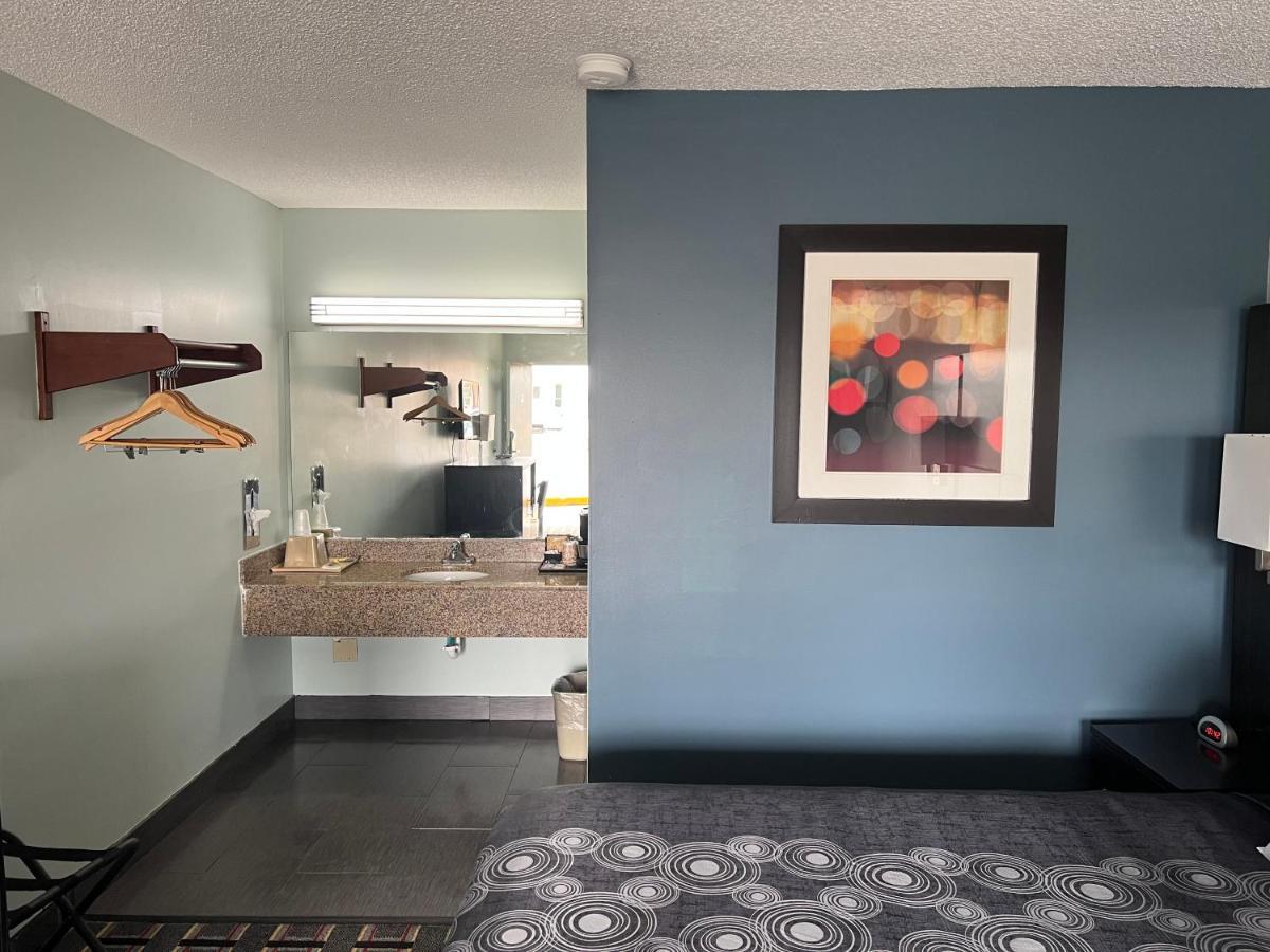 Executive Inn Pelham Экстерьер фото