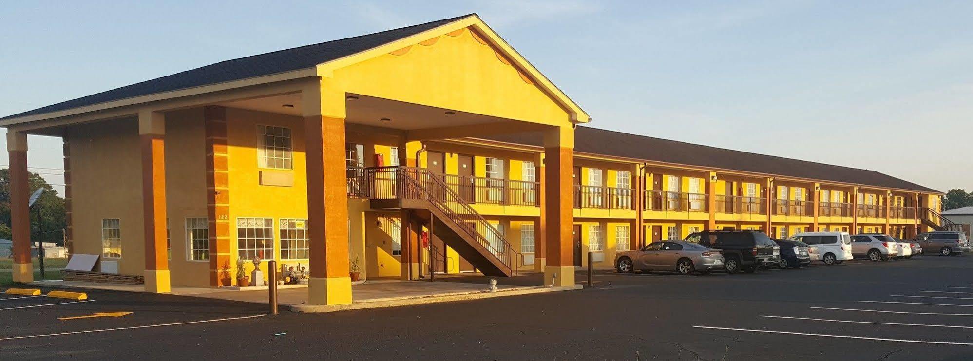Executive Inn Pelham Экстерьер фото